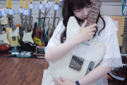 【画像】ギター持った女の子が可愛すぎて即惚れ不可避ｗｗｗｗｗｗｗ