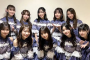 【乃木坂46】これは泣く・・・紅白エンディング出演メンバー、齋藤飛鳥を囲んだ集合ショットが公開に！！！