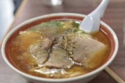 【悲報】来店して10分後「食べるの遅すぎて迷惑だから出てってくれ」ラーメン屋の店主に言われてしまう