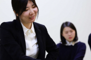 女性「プロ棋士になりたい！」将棋界「編入試験受けさせたるわ。強いやつに勝ったら合格な」