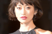 山田優の脚線美に「圧巻」「芸術」「完璧」「筋肉質で最高」 絶賛コメント続々
