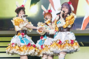 ライブでキャストの生足太もも見放題チケット（+10000円）←買う？【ラブライブ！】