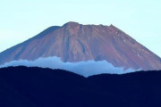 【富士山】山頂付近で落石…登山中の20代女性死亡