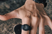 カシオ、指に巻くGショックを発売へ…価格は1万4300円！