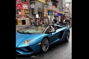 【動画】ランボルギーニに乗ったキッズ、渋谷センター街でオラついてしまう