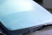 【疑問】車のガラスが凍結してる時ってどうしてる？