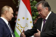 タジキスタン大統領「属国扱いやめよ」　異例のロシア批判