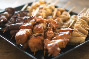 【朗報】焼き鳥好きのプロのワイ、ついに「お任せ串5本セット」の最強の布陣を見つけ出す