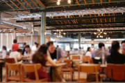 「人気店だから大丈夫」は大間違い。デートで“女性のテンションが下がる”飲食店の特徴4つ