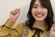 【GIF】佐々木美玲のうるさい手の動きwww