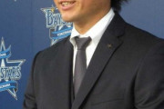 DeNA中井　900万円増の2100万円　球団から「期待以上の活躍」と労い　
