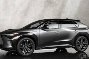 トヨタ、新型EV「bZ4X」日本仕様公開！