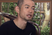 【悲報】イチロー、本が読めない「読まないじゃなくて読めない」