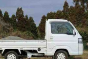 【海外】なぜ「軽トラック」が海外でブームに？ 日本の“中古軽トラ”が高騰中 大型モデルの多いアメリカで人気の理由とは