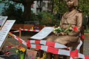 【ドイツ】ベルリン少女像を当局が強制撤去、更地に　韓国系市民団体の抵抗むなし　韓国メディア