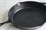 【悲報】フライパンの寿命、短い