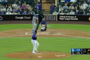 ドジャース・山本由伸に援護点！６回表に代打・フリーランドのタイムリーツーベースで１点勝ち越し！！！！！！！！！！！