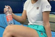 【画像】水着でバズってからの女子テニス選手さん、あたシコに目覚めるｗｗｗｗ