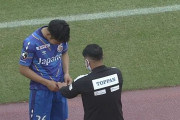 おニューのユニフォームパンツを履いたV・ファーレン長崎DF二見宏志、まさかのハプニングに見舞われる