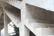 【動画】中国あるある建築！こちらが二重階段構造、下の段はどうやって使うの…？