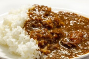 海外「日本は米を残したら出入り禁止になるカレー屋があるらしい」→日本ならおにぎりにして持って帰れば良くね？ｗｗｗ