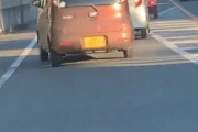 【動画】軽自動車マリカー並のドライブテクニックを見せつけて無事右折