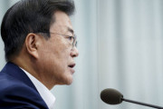 韓国・文大統領｢新たな変異ウイルスが出現する変数あり、ワクチン予算は余裕を持って編成せよ｣ [8/20]