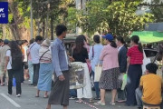 ミャンマー軍、徴兵制発表　徴兵を逃れるために隣国タイ大使館前にビザ求め長蛇の列