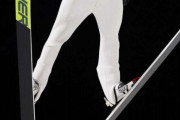スキージャンプの男子選手が飛距離を伸ばすために局部に注射をしていた疑惑が浮上