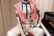 【画像】おっぱいピアノさん、上半身裸キャラのコスプレを披露ｗｗｗｗｗｗ