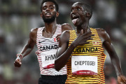【五輪陸上】男子5000mはチェプテゲイが金！真夏の東京で12分台決着