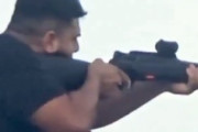 【動画】オーストラリアの銃乱射事件の死者が15人に。犯人の車からイスラム国（IS）の旗がみつかる。