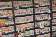 【画像】漫画オタクのガチでオシャレなマンガ部屋がこちら。これは真似したい