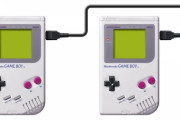 ゲームボーイ開発時「通信ケーブル…？部品も安いしコネクタ付けてみるか」