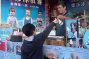 台湾人「なんでトルコアイスの屋台のおいちゃんは"渡さないパフォーマンス"するの？」　台湾の反応