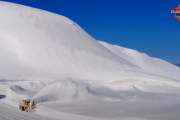 海外「日本が世界有数の豪雪地帯だと知ってるだろうか」日本の除雪車が除雪する様子を見た海外の反応