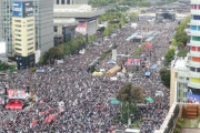 【韓国】文在寅弾劾デモに300万人が参加