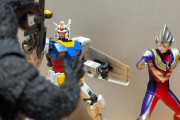 【画像】ゴジラVSウルトラマン＆ガンダムｗｗ