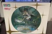 初音ミクのフィギュア空けるぞｗｗｗｗｗｗｗ