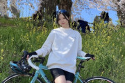 【SKE48】昔の宮沢りえのCMみたいに頬ずりしたくなる荒野姫楓の“美脚”！！！