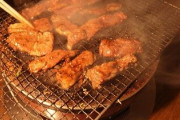借金してる奴がお金借りた時「よしお金増えたから焼肉行くか」って言ってたんだけどこいつどういう思考回路してんだ？
