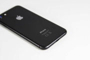 【悲報】日本人「iPhone 15高くて買えない。でもAndroidは嫌だ」→中古のiPhone 8や7が爆売れ