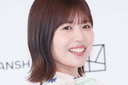 元日向坂46松田好花、ハワイ旅行ショット公開 黒ノースリ姿に「いつもと違う雰囲気にドキッ」「華奢なスタイルに見惚れる」と反響