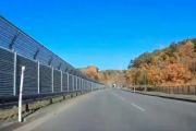 【動画】ドライバー「対向車が逆走してきた！止まらなきゃ」ｷｷｯ →
