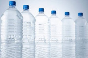 【悲報】ペットボトル飲料、大量のマイクロプラスチックが入っていた