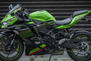 カワサキ「ニンジャＺＸ－２５Ｒ」がバカ売れ　発売１ヵ月で販売予定数５０００台を突破！