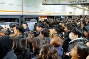 韓国人「マスク義務解除後、韓国の電車内の状況がこちら」