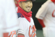 広島・菊池涼介が二塁手史上初の守備率10割達成！出場106試合無失策