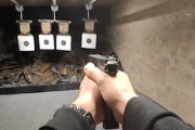 【動画】カスタムされた拳銃のフルオート射撃、早すぎワロタ。