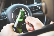 昔は飲酒運転なんか当たり前だったからゾッとするよなｗｗｗ